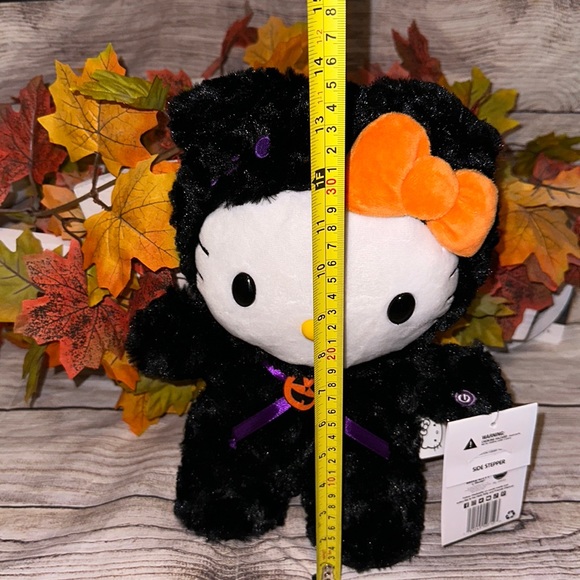 Hello Kitty Black Cat Halloween Greeter 16" - Picture 10 of 11